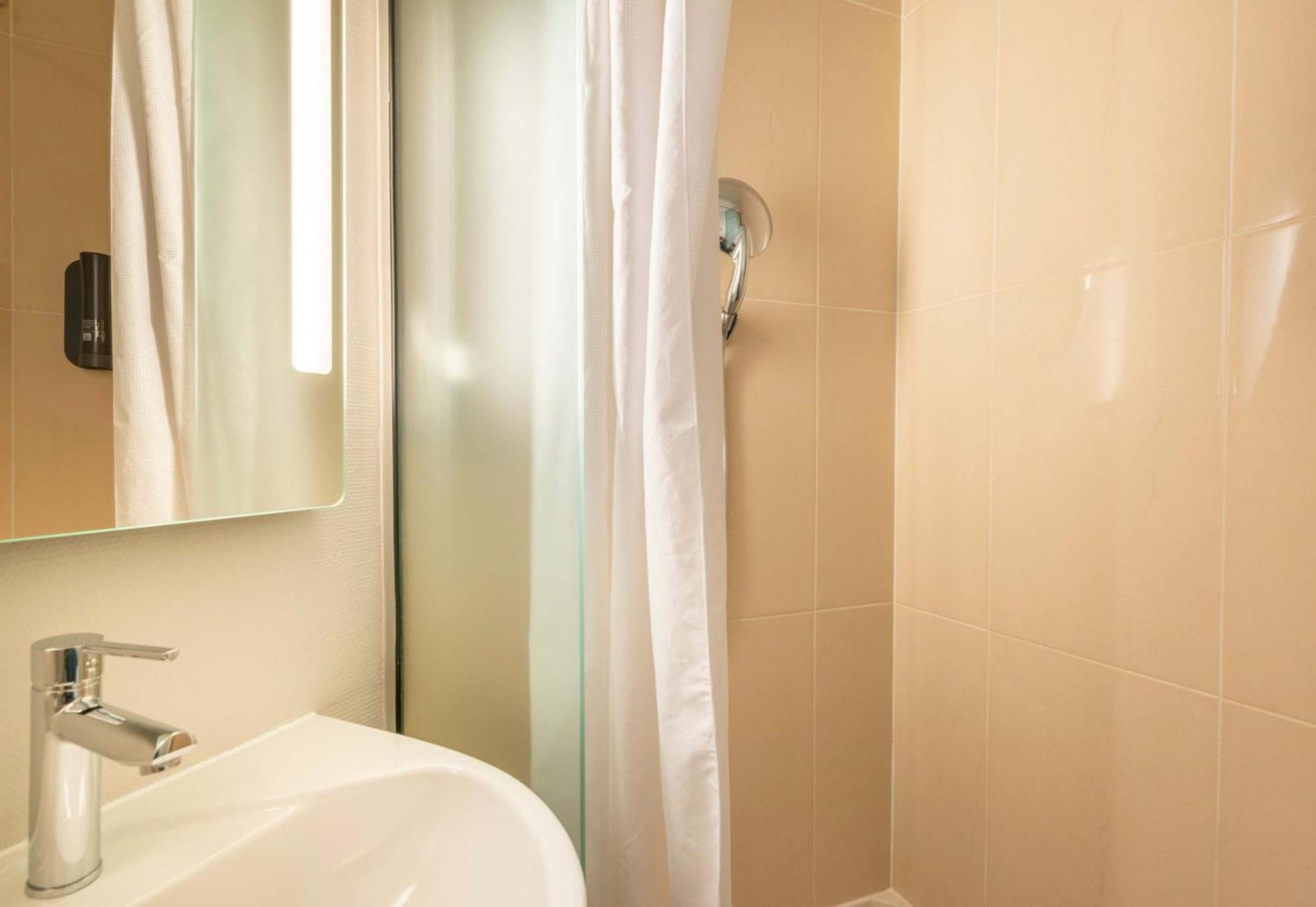 B&B Hotel Nantes Reze St Sebastien Saint-Sébastien-sur-Loire Eksteriør bilde